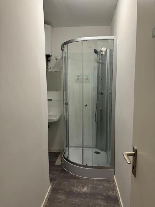 Sleepsoon 4 Nord Apartment Кьолн Екстериор снимка