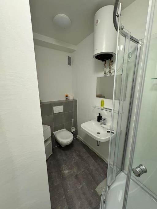 Sleepsoon 4 Nord Apartment Кьолн Екстериор снимка